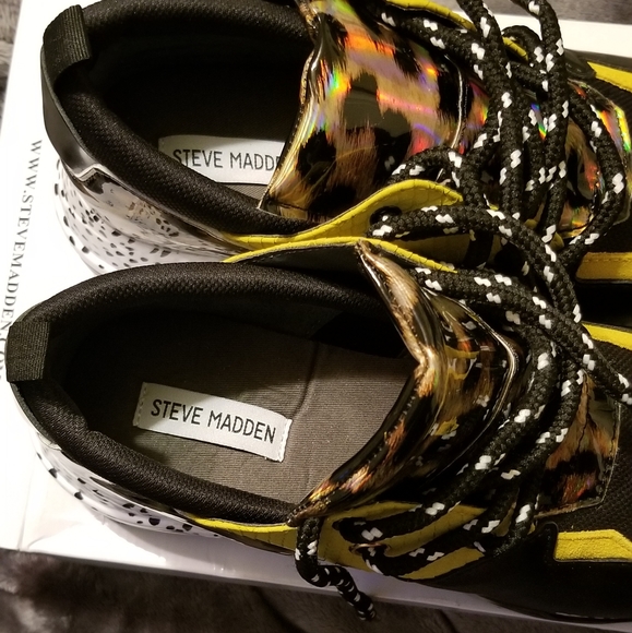 Shoe - Picture 7 of 8